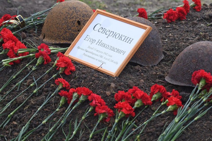 Останки 29 советских воинов были перезахоронены в Тербунском районе.