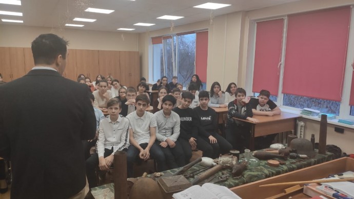 Московские поисковики отряда «Витязь» встретились со школьниками
