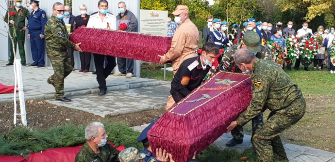 Останки 23 неизвестных бойцов Красной армии захоронили в хуторе Ястребовском Крымского района