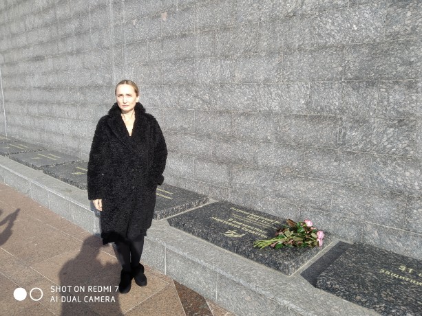 Родственница найденного поисковиками сержанта Разумова Анатолия Павловича посетила Музейный комплекс