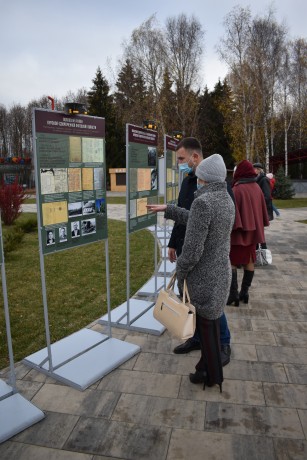 Уличная выставка «Без срока давности» открылась в Липецке