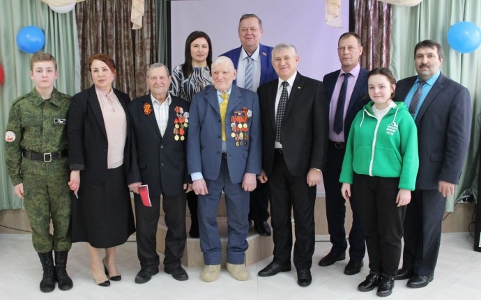 Поисковые отряды Тюменской области приняли участие во вручении ветеранам юбилейных медалей к 75-лети