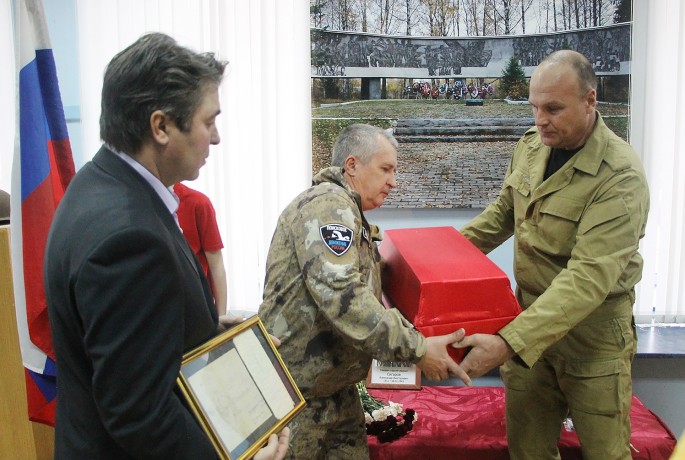 В Новгородской области состоялась передача останков старшего сержанта Сигарова Александра Викторович