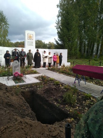 В Курской области прошло перезахоронение советских солдат