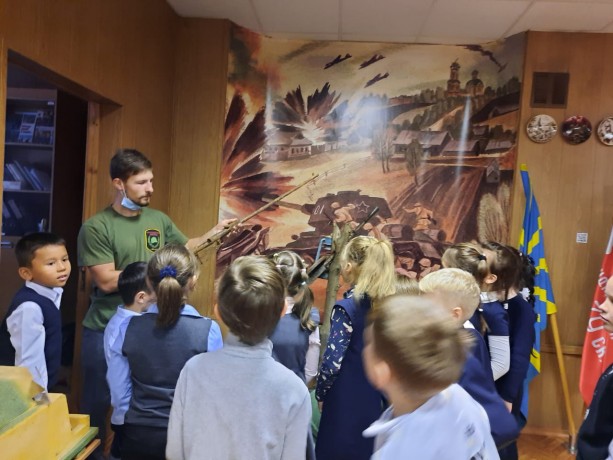 Поисковики отряда «Витязь» провели урок мужества для московских школьников