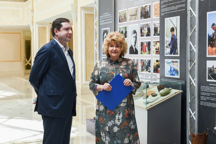 Выставка «Ты помнишь, Алеша, дороги Смоленщины?» открылась в Совете Федерации