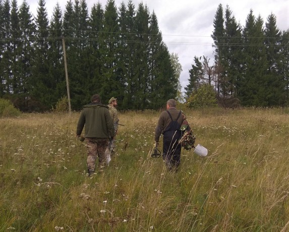 Участники Бельской поисковой экспедиции обнаружили останки четырех красноармейцев в Тверской области