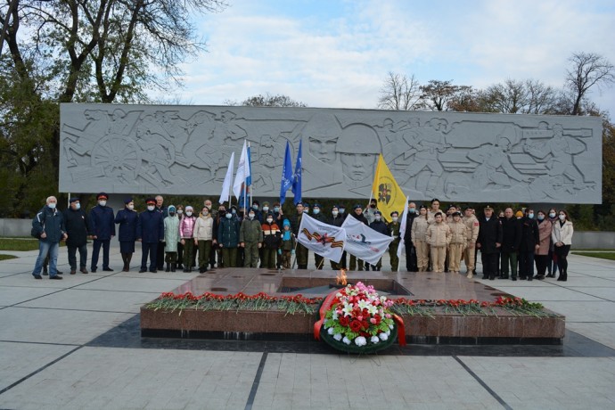 Военно-мемориальные мероприятия в День неизвестного солдата провели поисковики в Краснодаре