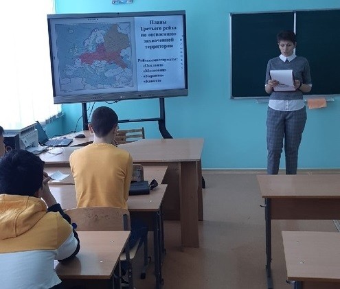 В Оренбурге прошли встречи поисковиков со школьниками