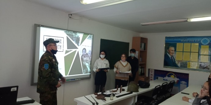 Поисковики отряда «Майдан жолы» провели встречу со студентами в рамках проекта «Без срока давности»