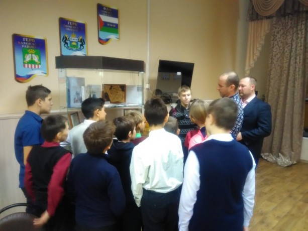 Тюменский поисковый отряд «Скиф» провел встречу со школьниками Казанского района