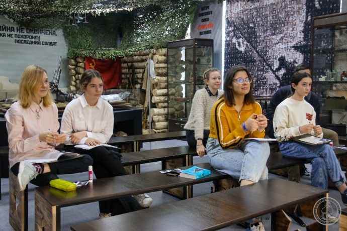 В Тюменской области проходит обучение в «Школе поисковика»