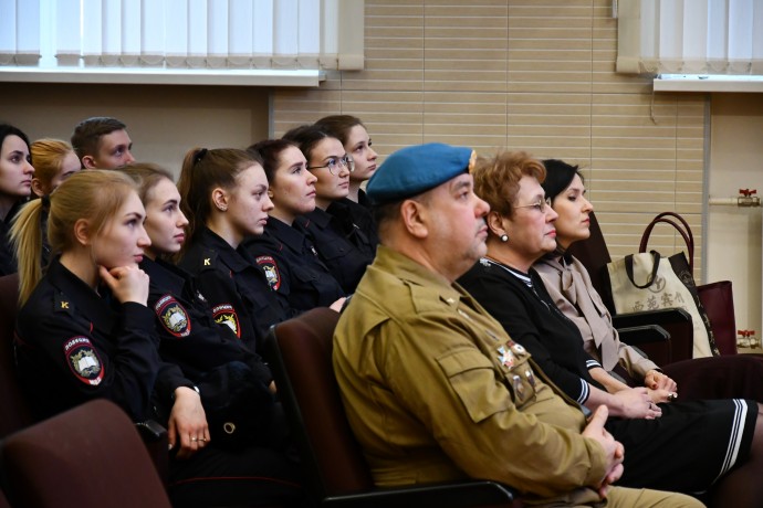 Свердловские поисковики поделились опытом своей работы в рамках мероприятия «Гордимся нашими героями