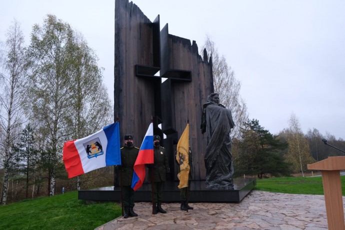 В Жестяной горке открыт мемориал в память о жертвах Великой Отечественной войны