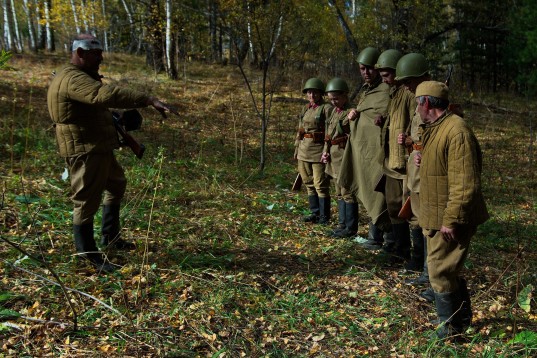 Томские поисковики приняли участие в съемках фильма о 166-й стрелковой дивизии