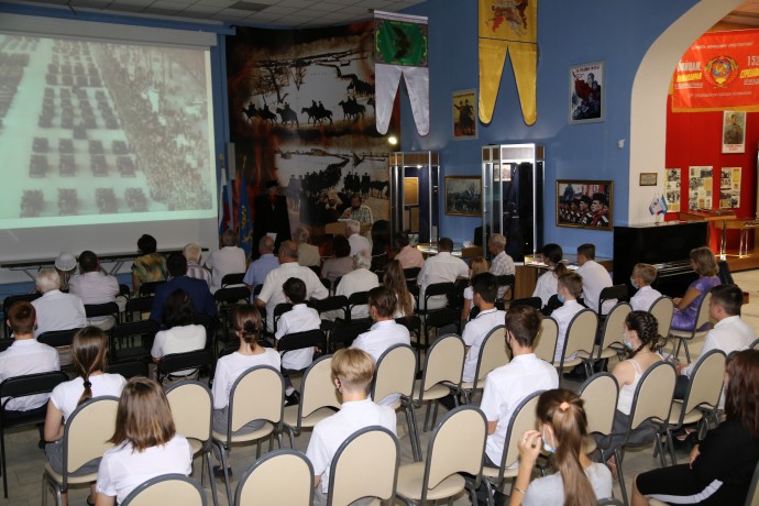 В Астрахани прошло торжественное мероприятие «И на Тихом океане свой закончили поход»