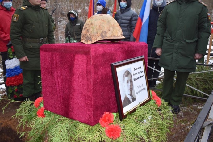 Церемония захоронения красноармейца Константина Васильевича Тихонова состоялась в Ленинградской обла