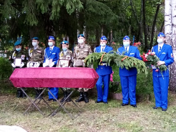 В Калужской области состоялась церемония прощания и погребения останков красноармейца Василия Агафон