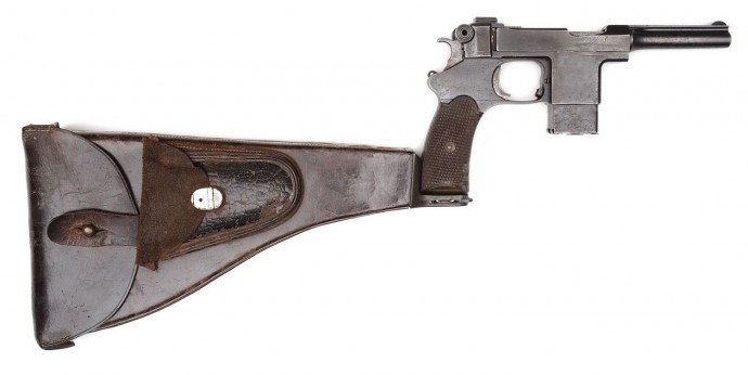 пистолет Bergmann Bayard с прикладом
