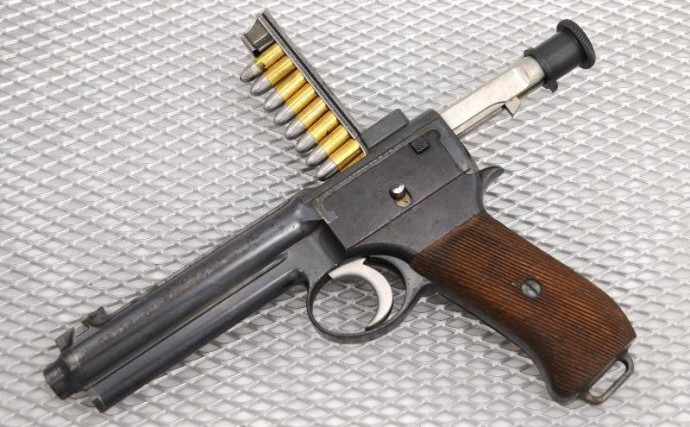 пистолет Roth-Steyr