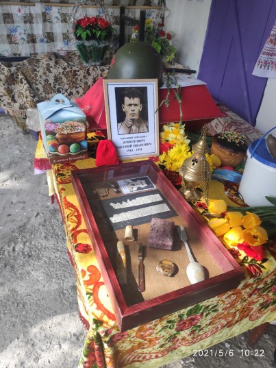 На Украине торжественно перезахоронен младший лейтенант Животович Евгений Иванович 4