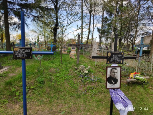 На Украине торжественно перезахоронен младший лейтенант Животович Евгений Иванович 2